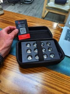 the bon charge red light mini comes with a warranty card